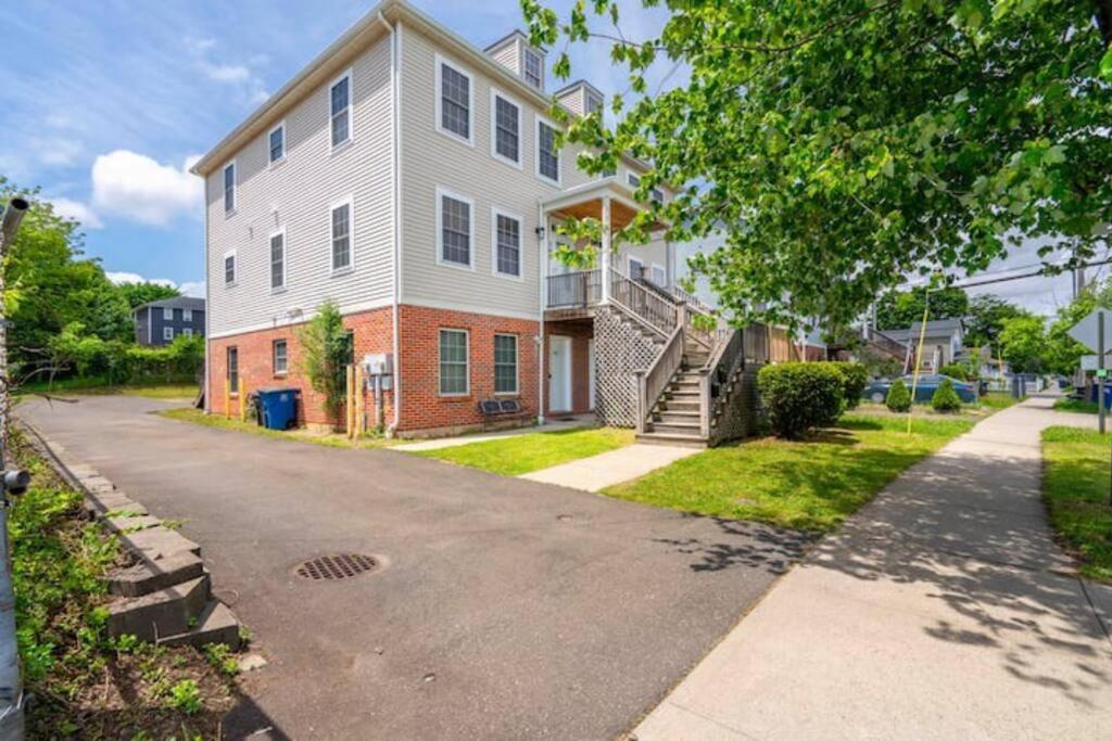 Gorgeous Waterfront 2 Bedroom 1 Bath Modern Home. New Haven Kültér fotó